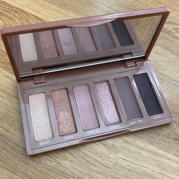 Like new Urban Decay Naked 3 MINI palette